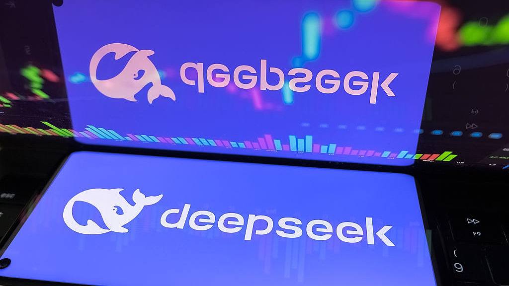 中国AI模型靠低价攻入美国市场！DeepSeek等平台使用占比飙至46%（组图） - 1