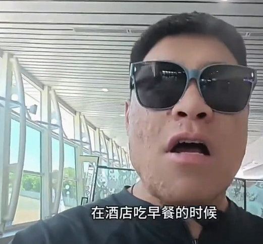 内地男子大马酒店怒轰漏挂中国国旗,网揭真相:只挂世界杯参赛国(组图) - 3