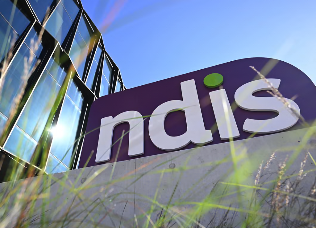 澳洲当局大砍NDIS,华人护工悲迎“行业寒冬”!网友怒批骗局横行,35万人料将被踢出局(组图) - 5