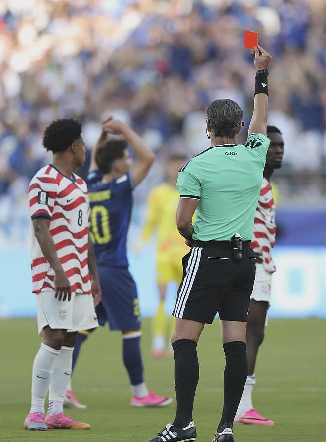 被指与特朗普关系过密,FIFA主席因凡蒂诺涉违反中立原则,或面临部分组织投诉(组图) - 2