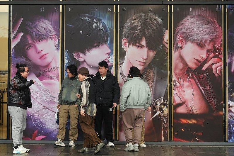 中国“乙女游戏”兴起，在2.5次元谈恋爱 - 7
