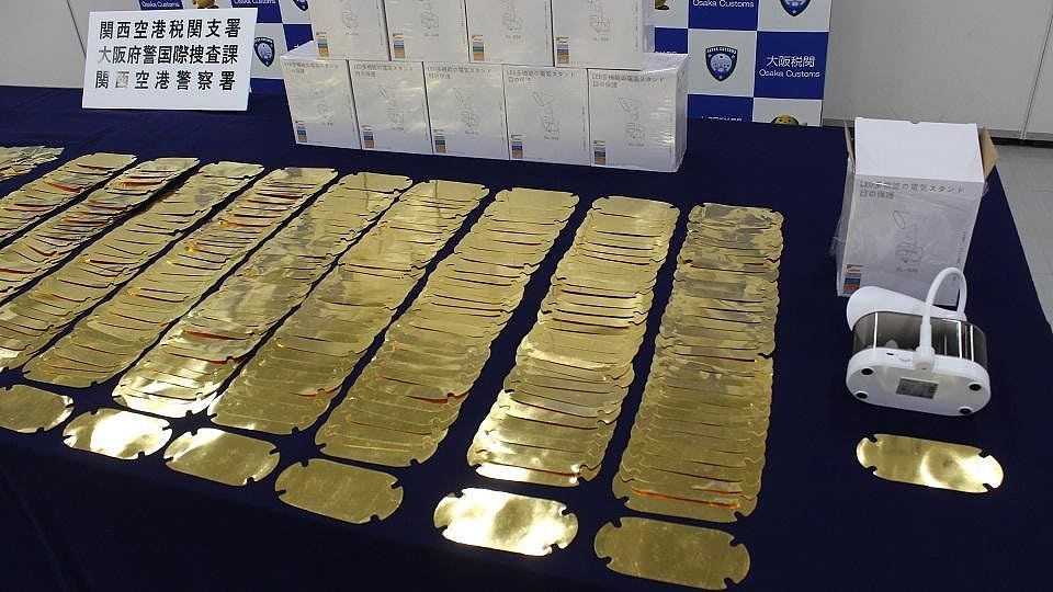 台灯充电器暗藏25公斤黄金由港运日，中国籍男子等两人在大阪被捕 - 2