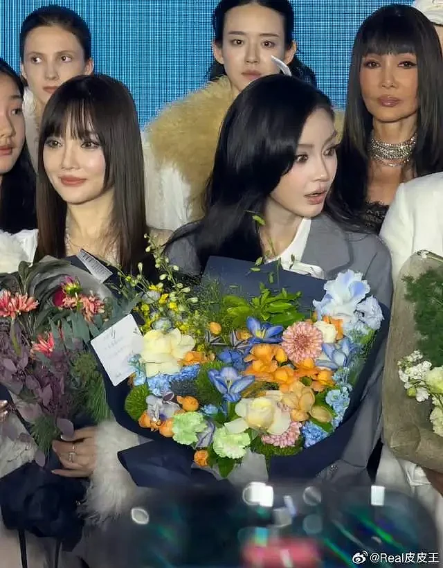 李小璐和Angelababy罕见同框，网友：各有各的美 - 5