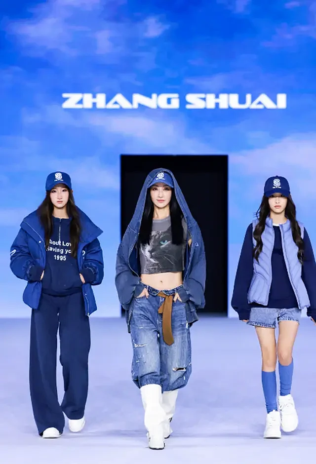 赵子琪小女儿秀场2次晕倒,一旁亲姐被指太冷漠 - 2