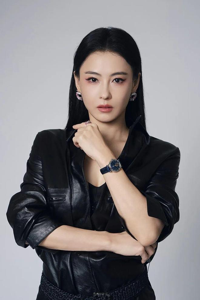 力挺周星驰新作,张柏芝连包18场《功夫女足》(组图) - 2