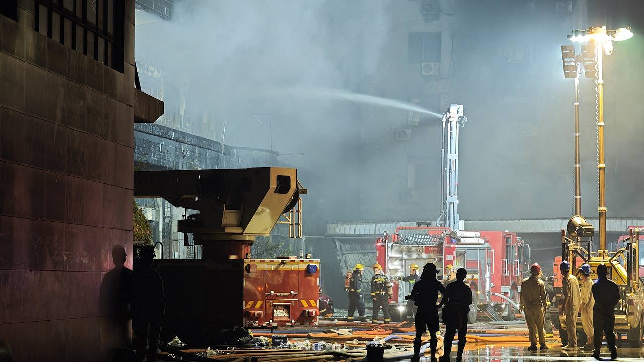 福建鞋厂大火已致28死!500名消防员赶赴现场(组图) - 1