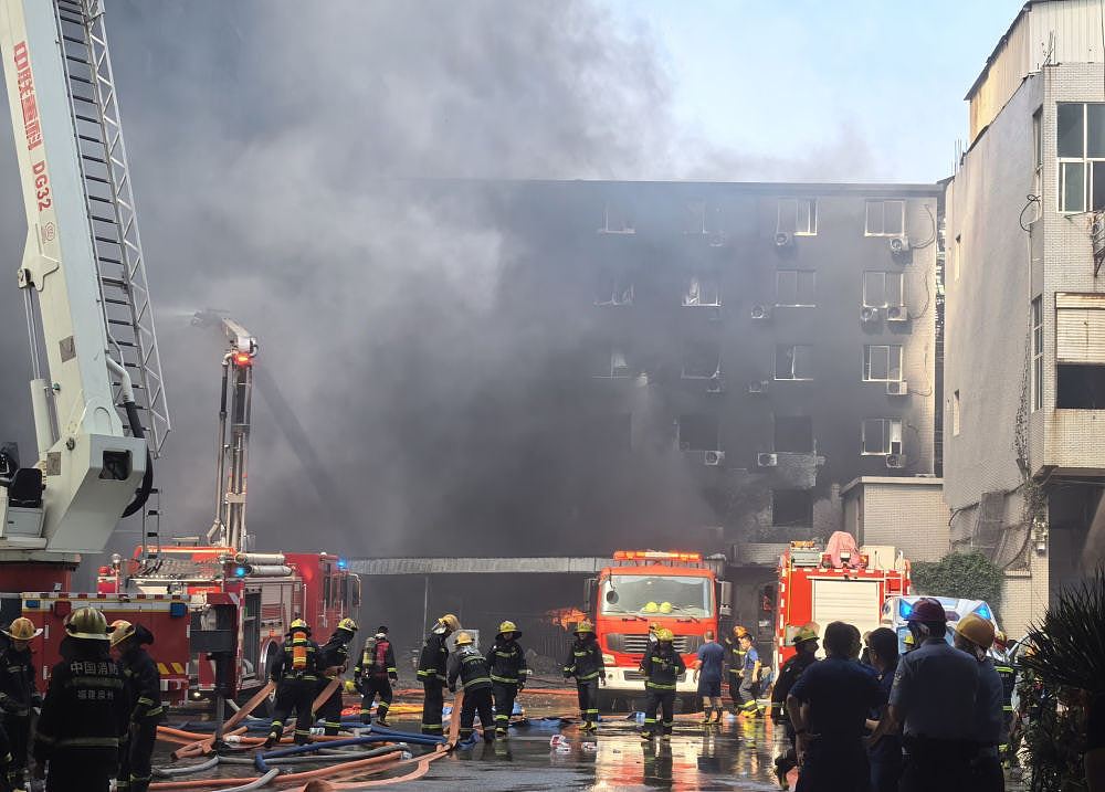 福建鞋厂大火已致28死!500名消防员赶赴现场(组图) - 3