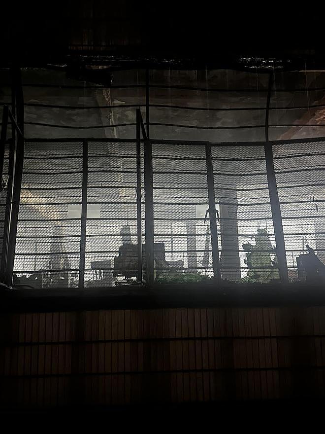 直击福建晋江鞋厂火灾现场：救援基本结束，火场勘验人员入场 - 3
