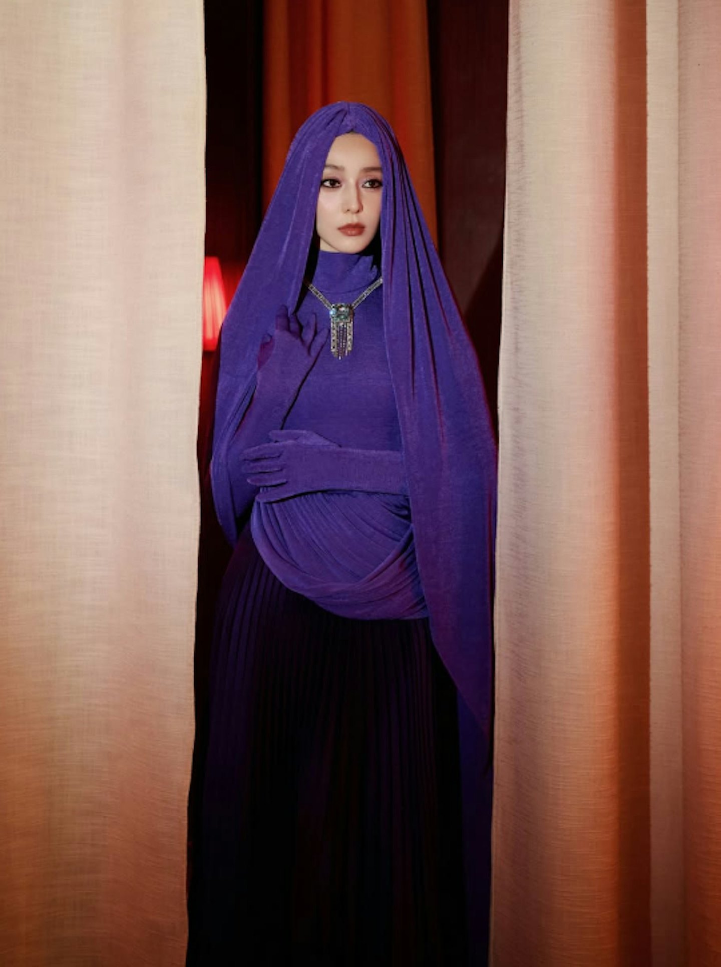 范冰冰与Cardi B巴黎时装周同框,网民神留言 - 6