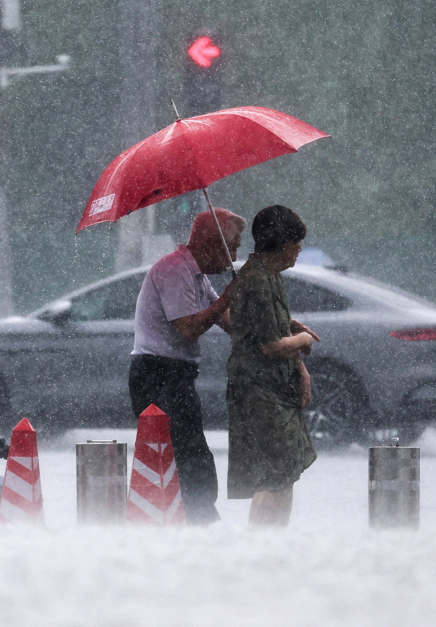 北京暴雨持续40小时！73家养老院关停，全部老人转移（组图） - 4