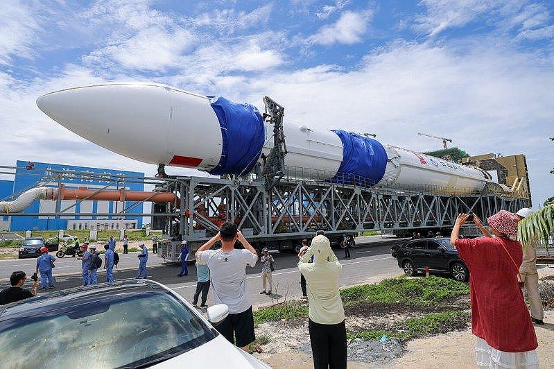 中国首次成功回收火箭,美媒:与SpaceX有10年差距 - 1