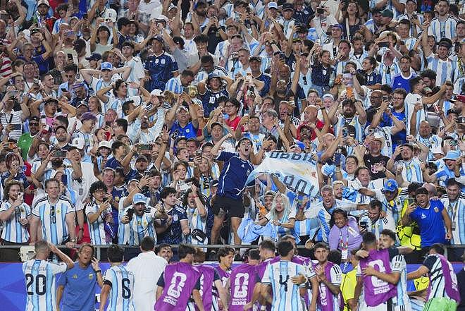 三英战吕布!FIFA前4名包揽世界杯4强:西班牙VS法国 英格兰VS阿根廷 - 1