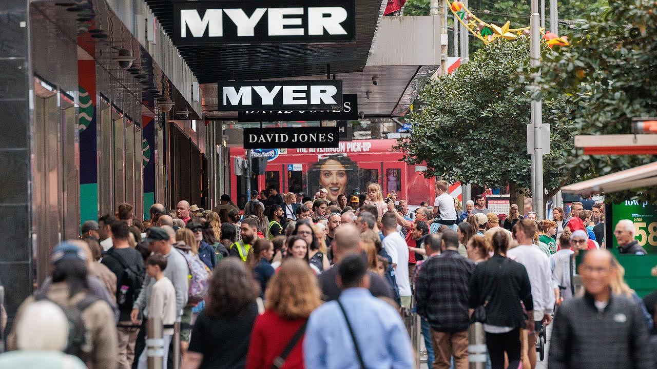 Myer配送中心危机持续：股价暴跌75%，负责整改的高管离职 - 1