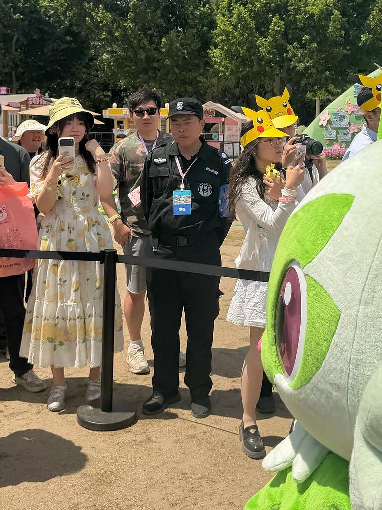 中国机器人技术热潮下,被抛弃的蓝领工人 - 1