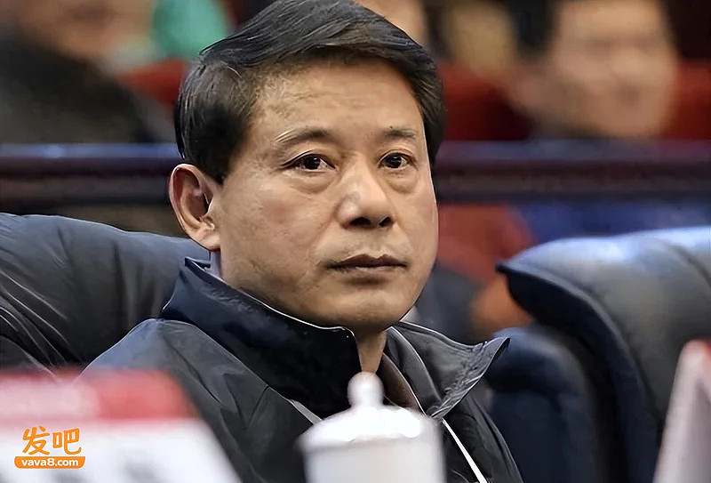 毁掉王治郅,逼姚明退役,他令中国篮球倒退了20年? - 2