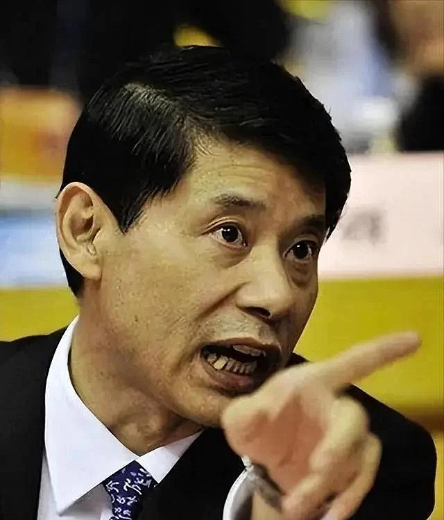 毁掉王治郅,逼姚明退役,他令中国篮球倒退了20年? - 6
