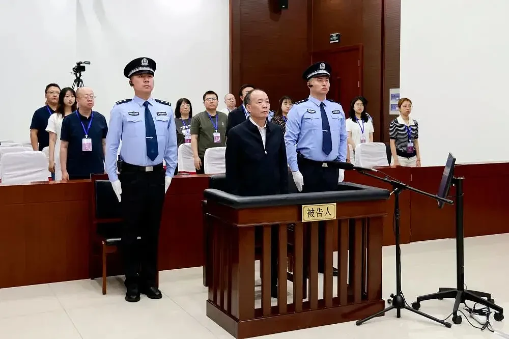 “老虎”周德睿被判有期徒刑十四年，搞权色交易 - 1