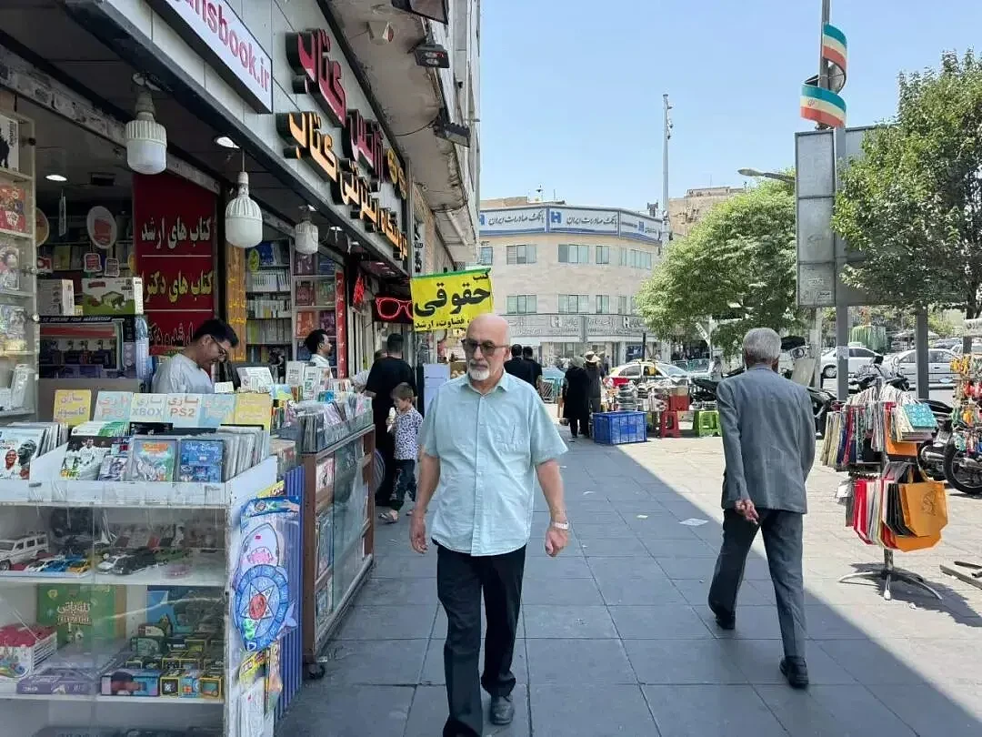 伊朗民众抱怨物价现在不是按天涨，是按分钟涨 - 4