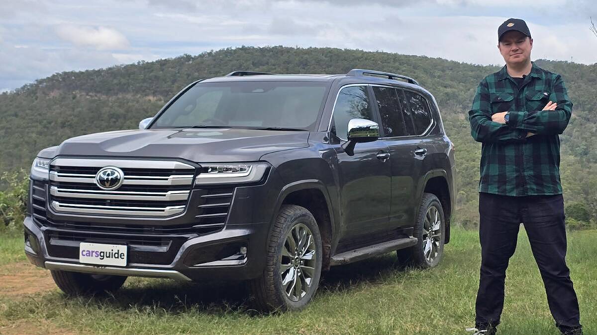 LandCruiser 300混合动力实测:动力更强,续航少255公里 - 1