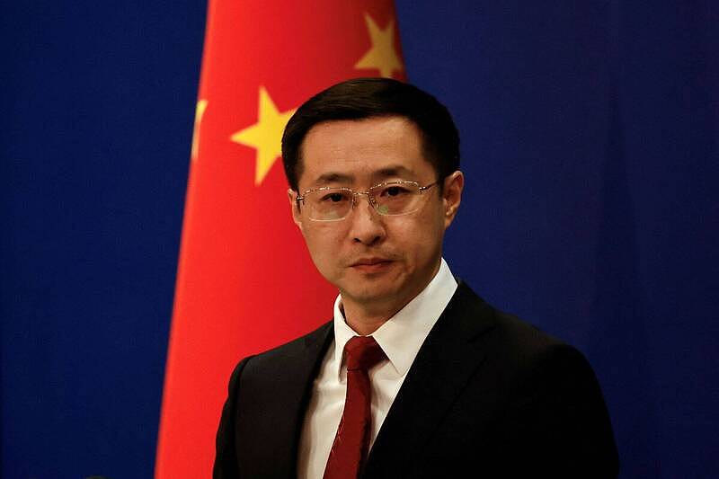 反对美国制裁俄油买家,中国呛:搬石头砸自己脚(图) - 1