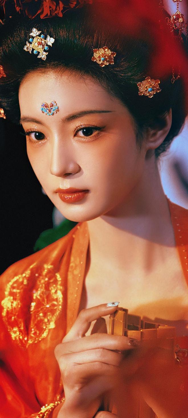 顶流导演恋情被曝!和小13岁女友街头秀恩爱,反倒迎来全网祝福声(组图) - 19