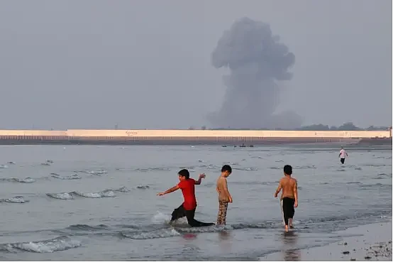 伊朗退出美伊谅解备忘录，扬言“不惜一切代价”控制霍尔木兹海峡 - 1