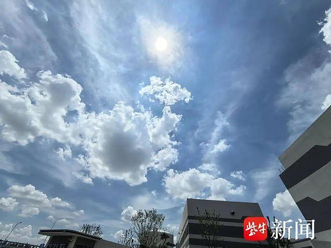热过吐鲁番!无锡早上8点气温34.8℃,冲上全国第二,市民热得“飙方言” - 1