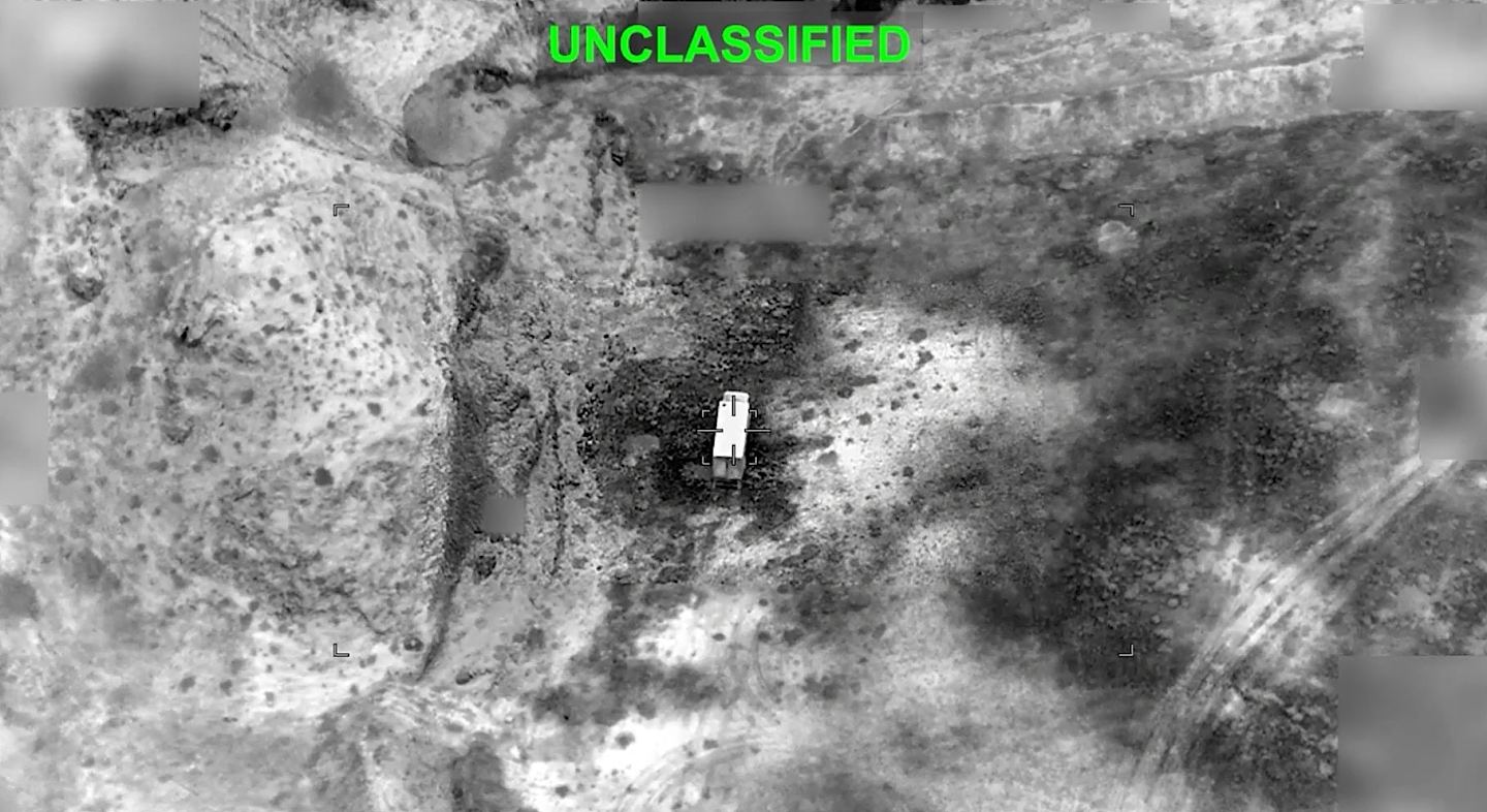 美军对伊朗展开日内第二轮攻击 多地传爆炸声 - 1