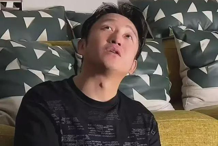 邹市明:打拳半生挣2亿,退役10年全亏光,连民政局都去了3趟 - 2