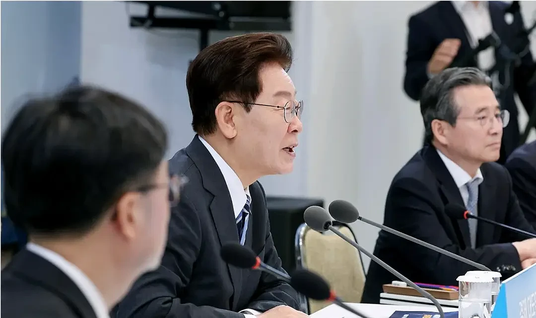 韩国股市过山车，37次临时停牌，8次触发熔断！120万散户面临爆仓危机 - 3