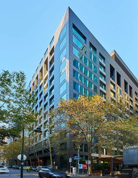 澳写字楼卖价跌破一半:$8300万买入,4年后仅售$3600万 - 2