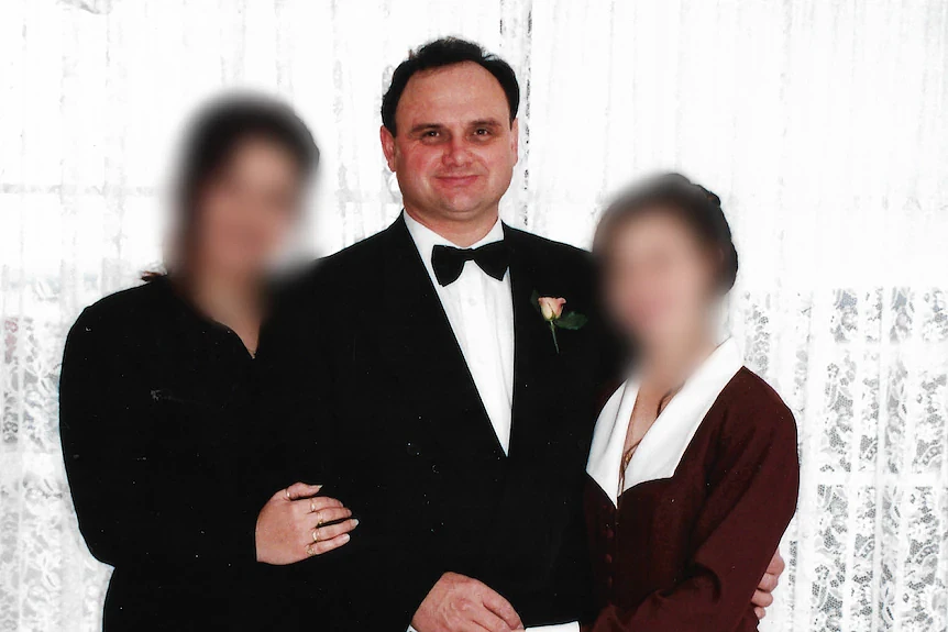 澳民宅惊现“木乃伊”！男子遗体高度腐烂，妻子伴尸生活14个月，继子获刑9年（组图） - 2