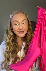 裤靴一体“poot”登上TikTok，网友对新潮流意见分裂 - 2