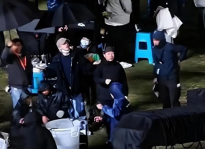 吃相太难看!周星驰砸3亿的电影上映不到1天,令人恶心一幕上演(组图) - 7