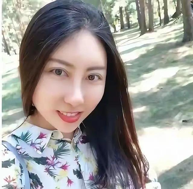 74岁贾平凹晚节不保!多重糗事被扒,网友:什么鸡下什么蛋!(组图) - 17