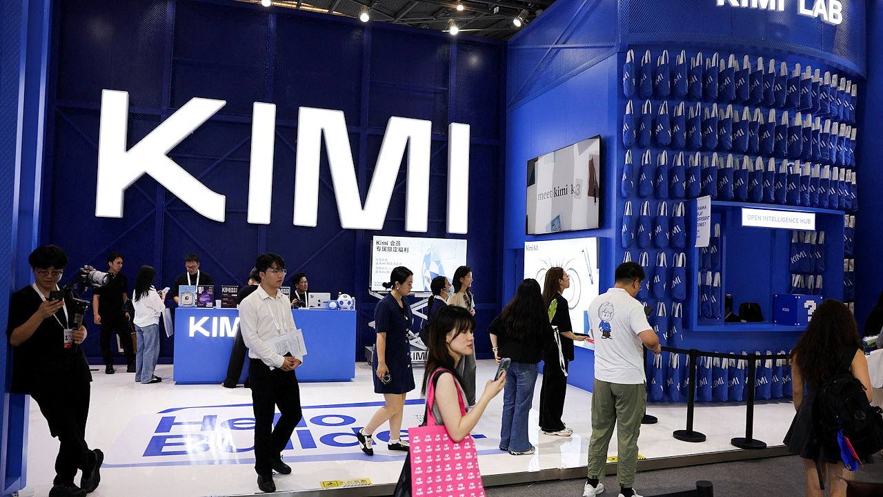 彭博:月之暗面新AI模型打破美国领先认知,Kimi K3或仅落后3个月 - 1
