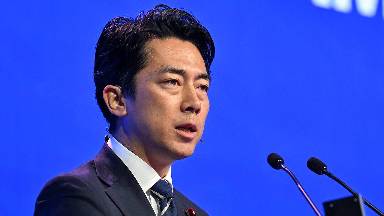 小泉进次郎公开呼吁讨论核武,称日本“无法回避”(组图) - 1