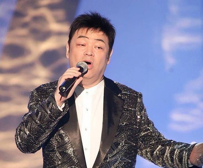 香港知名歌手提前安排后事,积蓄所剩无几,养老院一年半没给洗澡 - 2