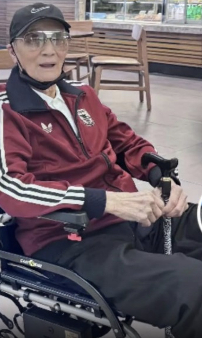 谢贤85岁封金像影帝，4月才被目击，生前状态曝光（组图） - 2