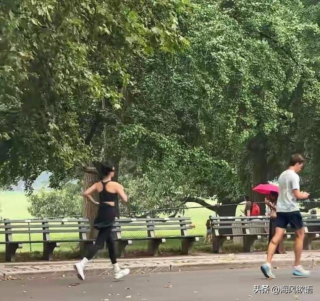 纽约街头偶遇杨紫晨跑,高马尾素颜太青春,瘦到路人差点认不出(组图) - 3