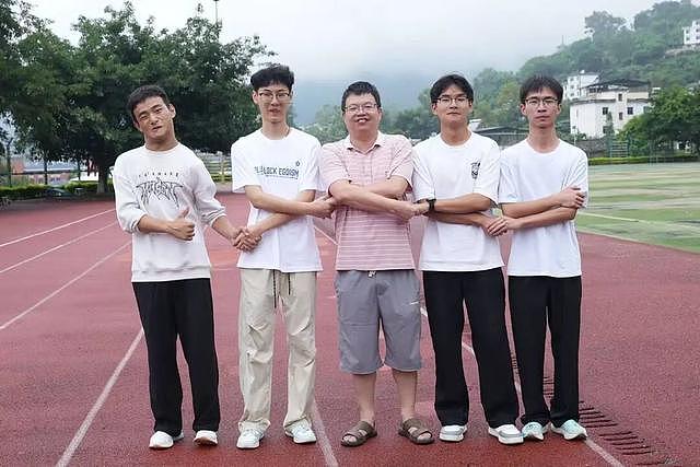 高考606分的凉山脑瘫男孩陈文杰,被四川大学录取! - 4
