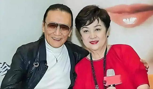 谢贤死因曝光，港媒曝火葬内幕，难怪她哭红眼（组图） - 8