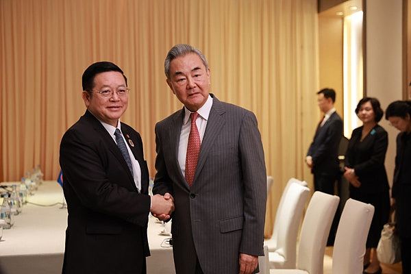 王毅晤东盟秘书长谈南海问题,称菲律宾军警部份势力蓄意挑衅(组图) - 1