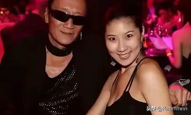 谢贤原配崩溃曝隐私,两人婚变主因不是狄波拉,结扎原因藏不住了 - 7