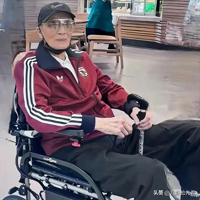 同居12年无名分？谢贤离世后，王菲尴尬处境曝光，体面尽无 - 6