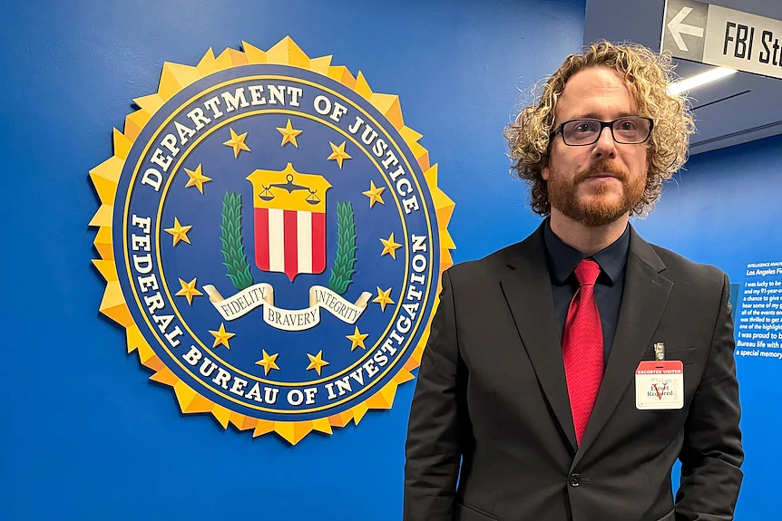 曾经被美国特勤局逮捕,如今获特朗普特赦,成为白宫座上宾!这名澳洲科技大佬完成人生逆袭... - 6