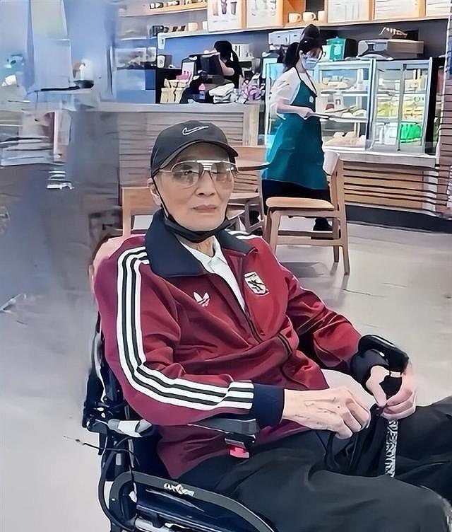 曝谢贤去世不到1小时！谢霆锋违背他生前意愿，CoCo态度令人意外 - 3