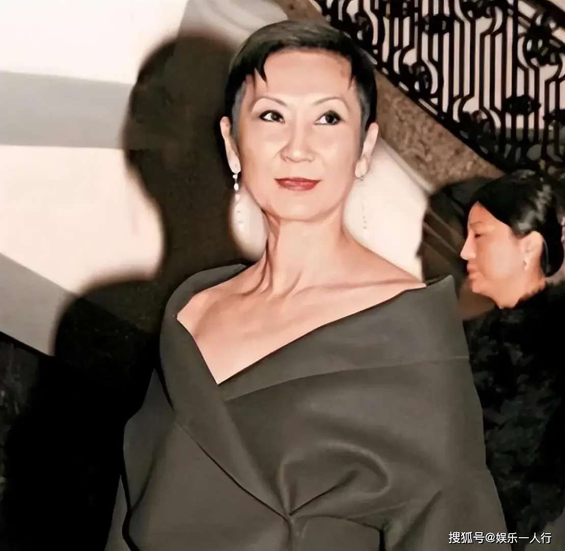 徐克医院守到崩溃痛哭!施南生数亿遗嘱曝光... - 16