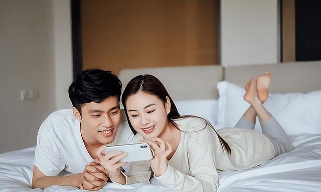 砸了千亿催生失效!国家终于明白:年轻人不生孩子,根本不是懒 - 14