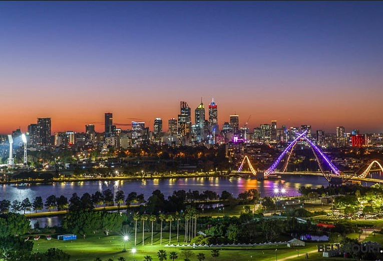 珀斯最贵出租豪宅曝光！周租4000澳元，年薪30万才租得起！（组图） - 2